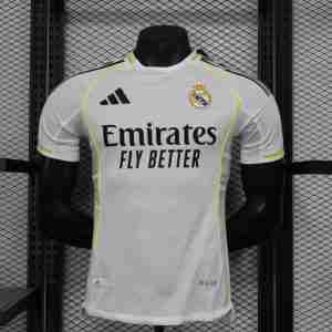 Versión Jugador Equipacion Primera Real Madrid 2025 2026